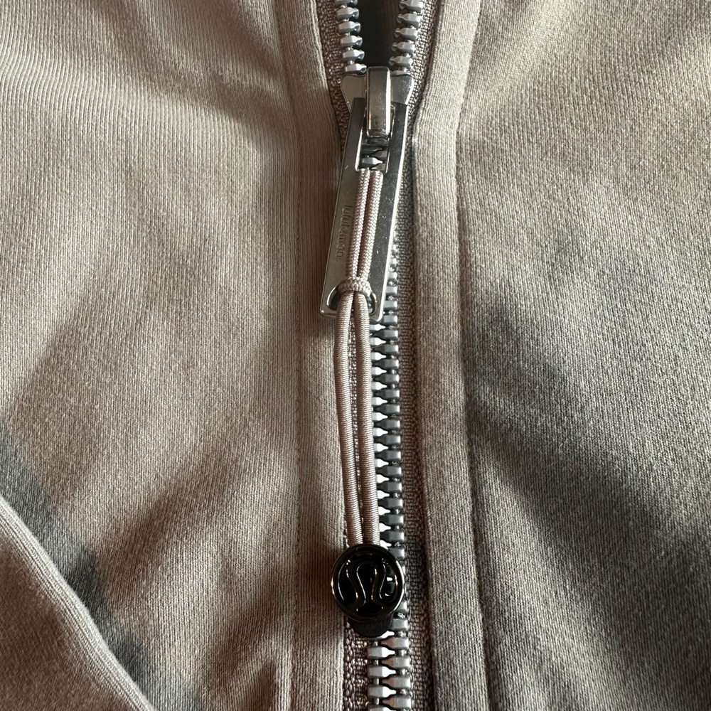 LULULEMON NWT Define Luon Jacket - Picture 7 of 10